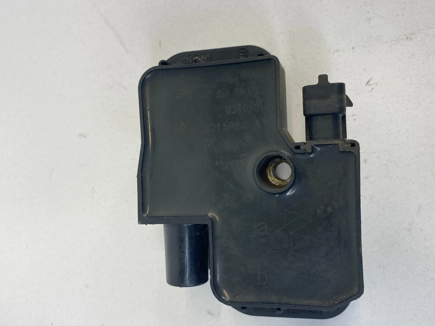 99 00 01 02 03 MERCEDES-BENZ CLK 430 4.3L V8 A/T IGNITION COIL 0221503035 OEM