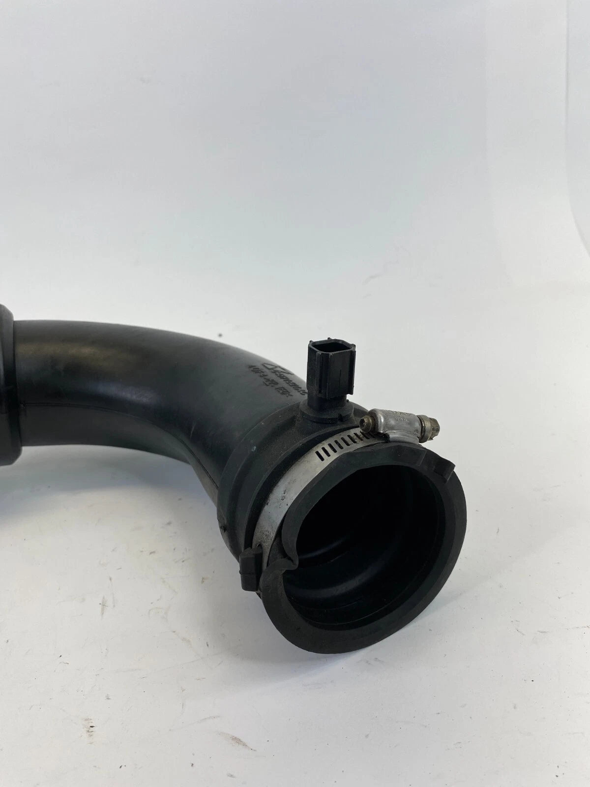 2007-2012 DODGE CALIBER 2.0L AIR INTAKE CLEANER HOSE DUCT OEM FACTORY 04891621AC