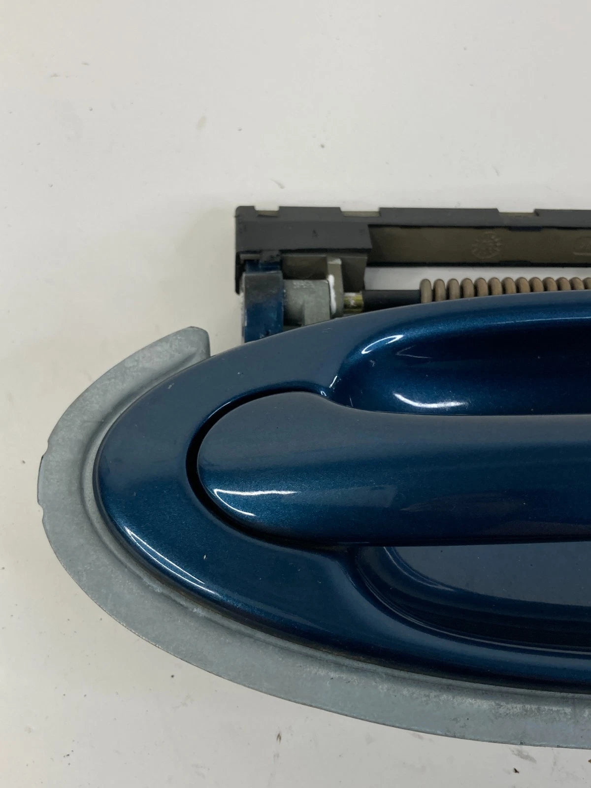 06-11 Saab 9-3 FRONT LEFT DRIVER SIDE EXTERIOR DOOR HANDLE ASSEMBLY 12803360 OEM