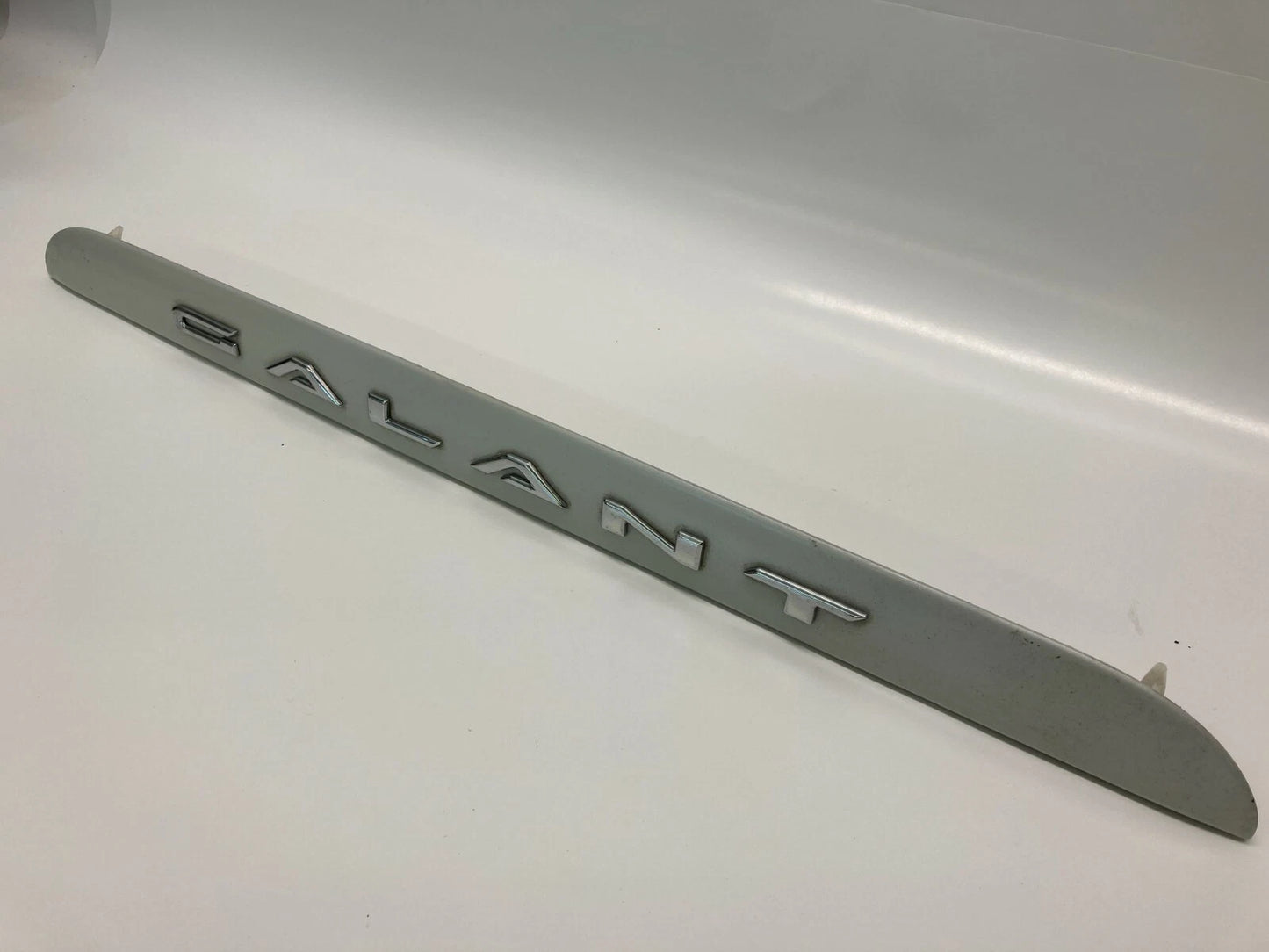 1999-2003 MITSUBISHI GALANT TRUNK HANDLE TRIM MOLDING PLATE BEZEL OEM FACTORY