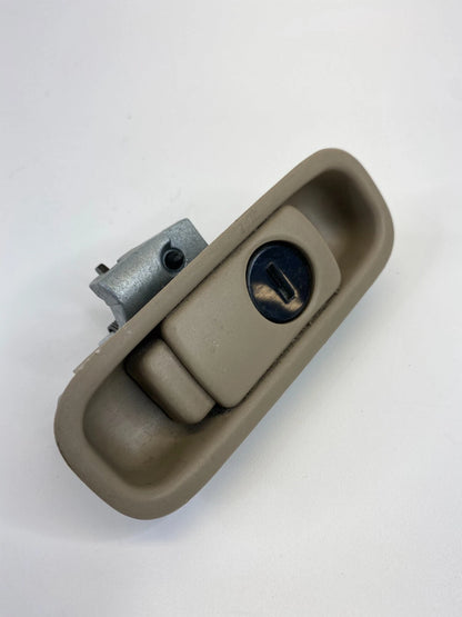 98 99 00 01 02 HONDA ACCORD SEDAN GLOVE BOX COMPARTMENT LATCH LOCK HANDLE OEM