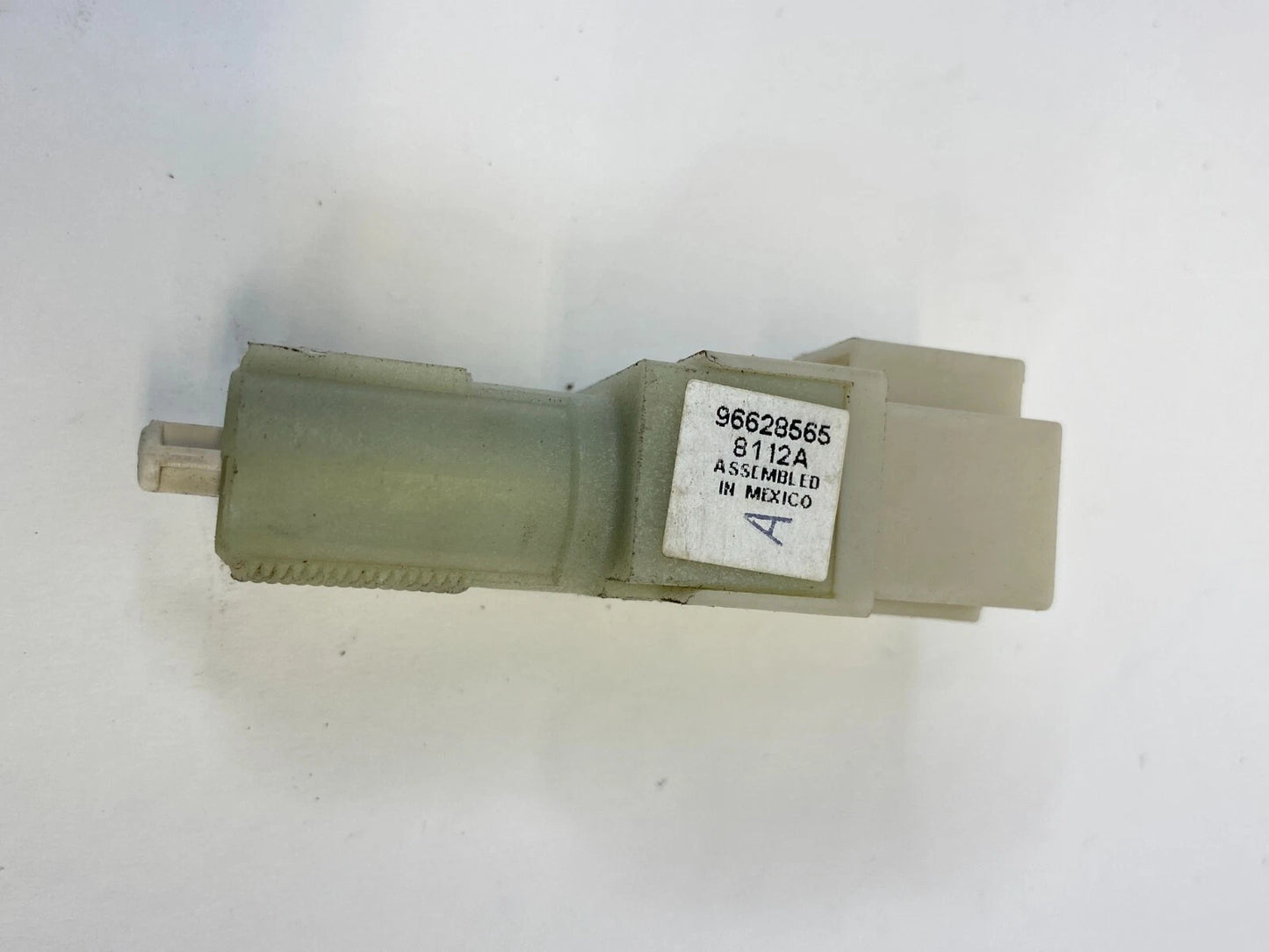 2008 2009 2010 SATURN VUE BRAKE LIGHT STOP LAMP SWITCH 96628565 OEM