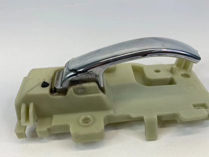 2009-2017 JEEP PATRIOT REAR RIGHT PASSENGER SIDE INNER DOOR HANDLE ASSEMBLY OEM
