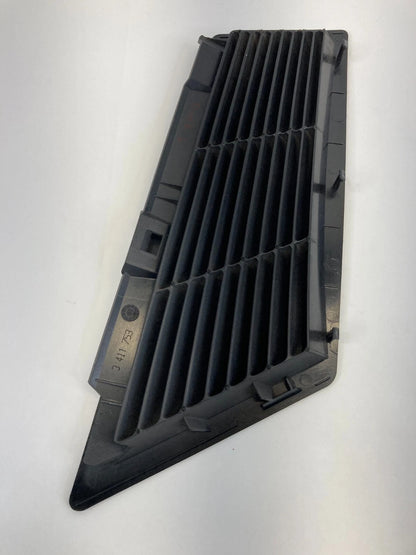 04-10 BMW X3 REAR TRUNK LEFT SIDE INTERIOR BOOT VENT GRILLE TRIM BEZEL 3-411-753