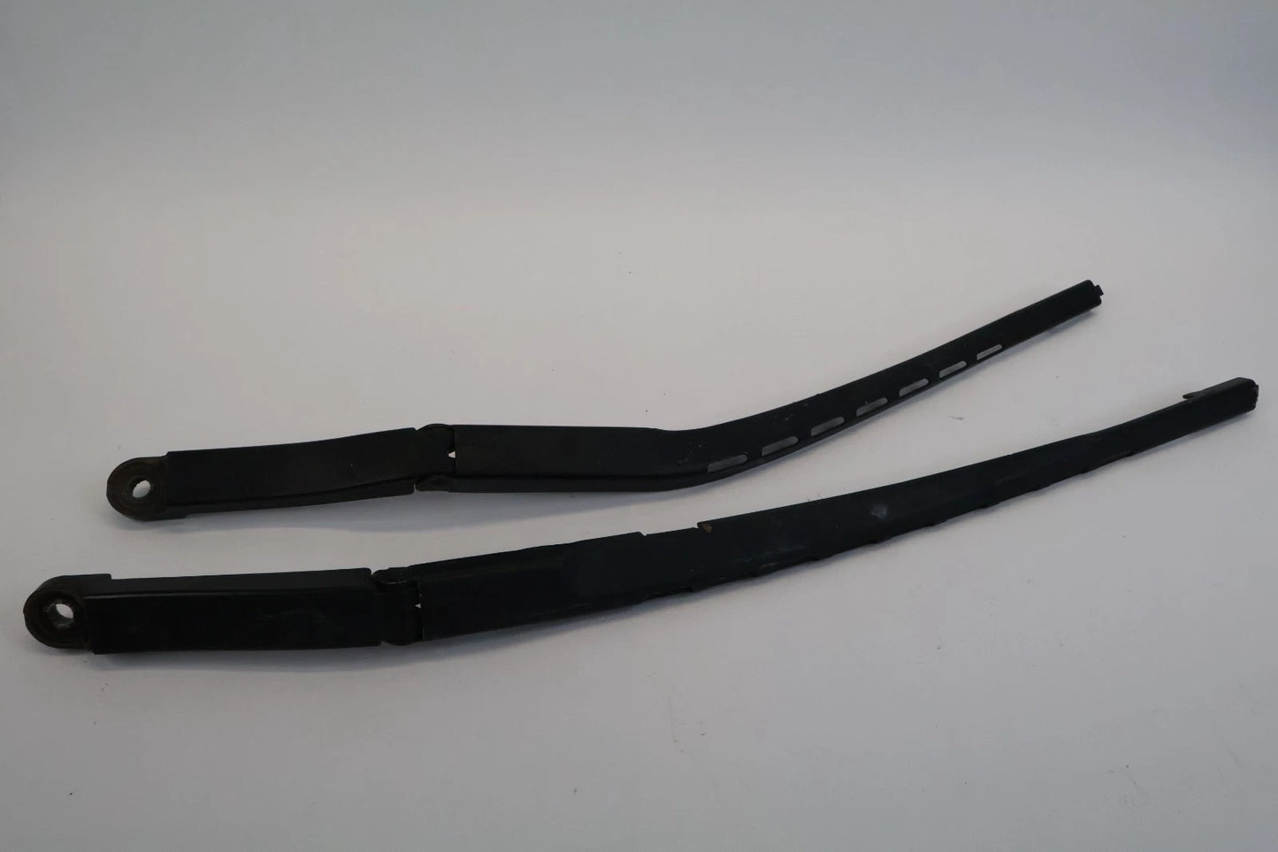 2011-2015 FORD EXPLORER FRONT LEFT RIGHT WINSHIELD WIPER ARM PAIR SET OEM