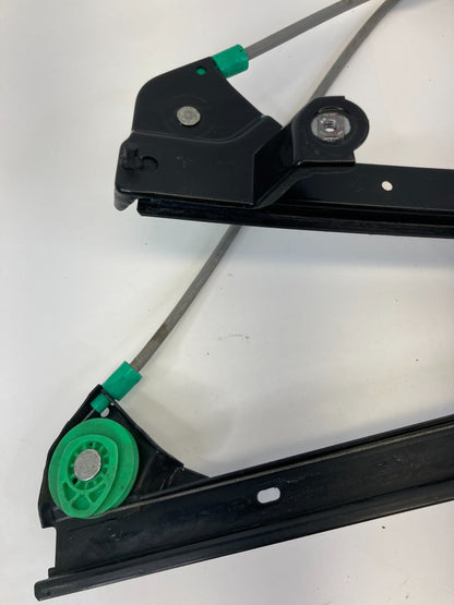 2005-2011 Cadillac STS Front Right Door Power Window Motor & Regulator 25999739