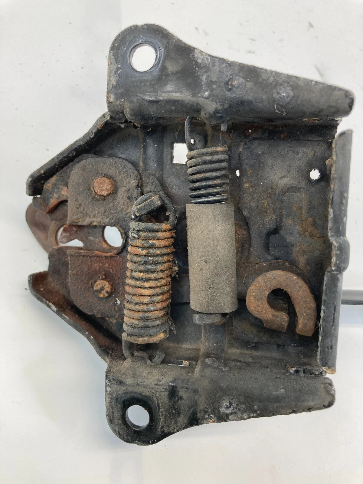 2003-2009 KIA SORENTO HOOD LATCH LOCK RELEASE ACTUATOR OEM