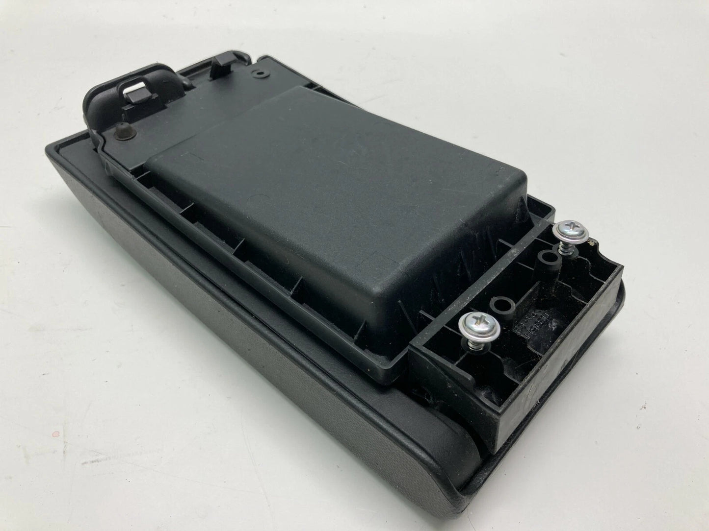 2006-2010 MAZDA 5 MAZDA5 CENTER CONSOLE ARMREST LID STORAGE COMPARTMENT BLACK