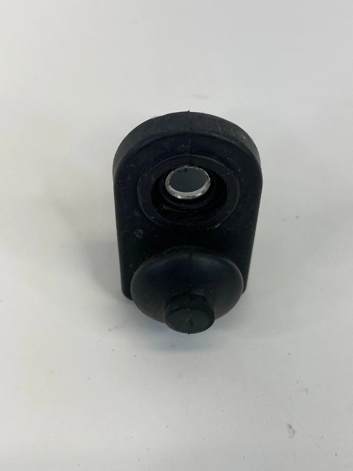 2005-2009 HYUNDAI TUCSON FRONT OR REAR SIDE DOOR LIGHT SWITCH JAMB SENSOR OEM