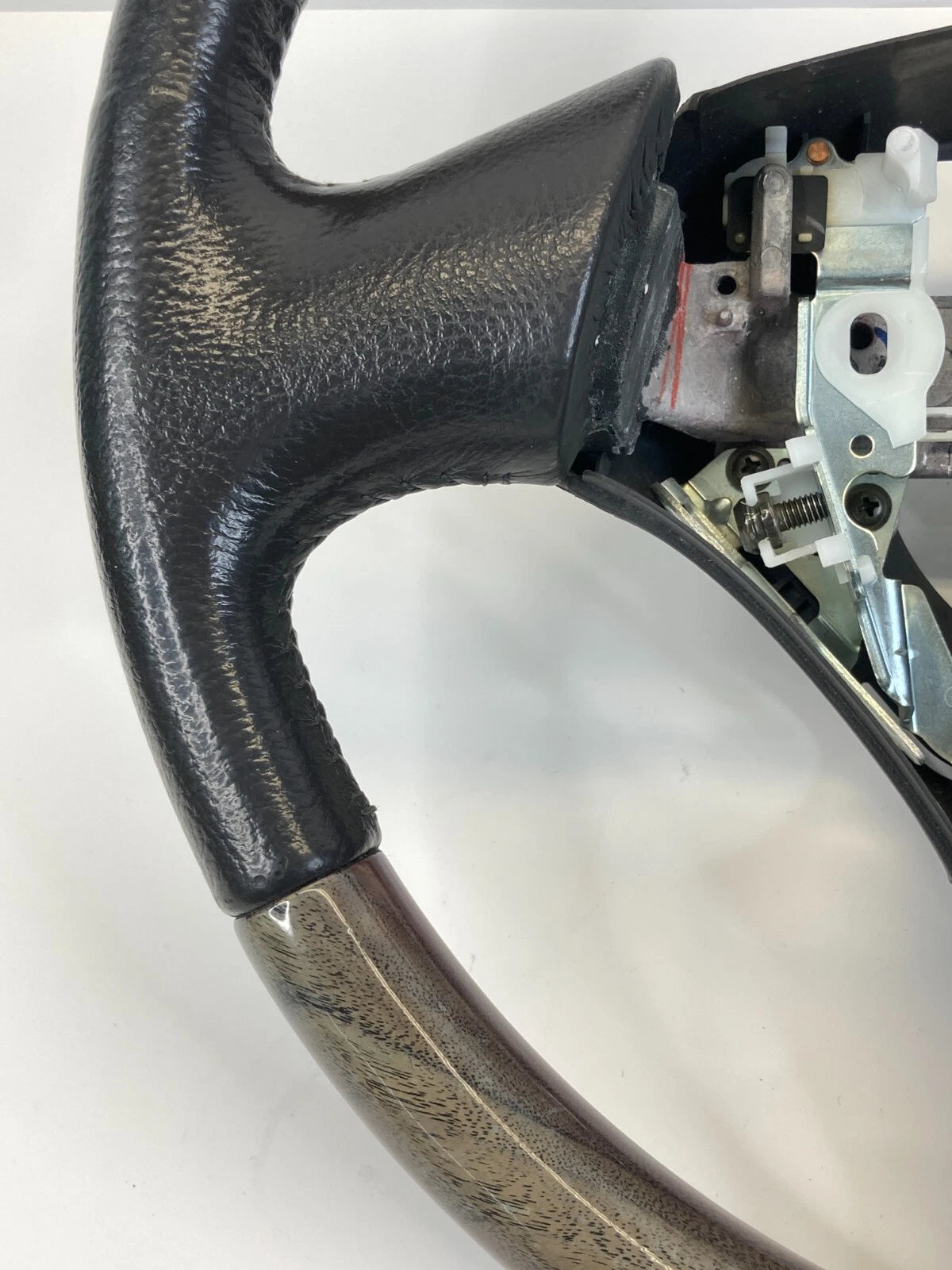 2002 2003 Lexus ES300 2004 Lexus ES330 Left Driver Steering Wheel OEM