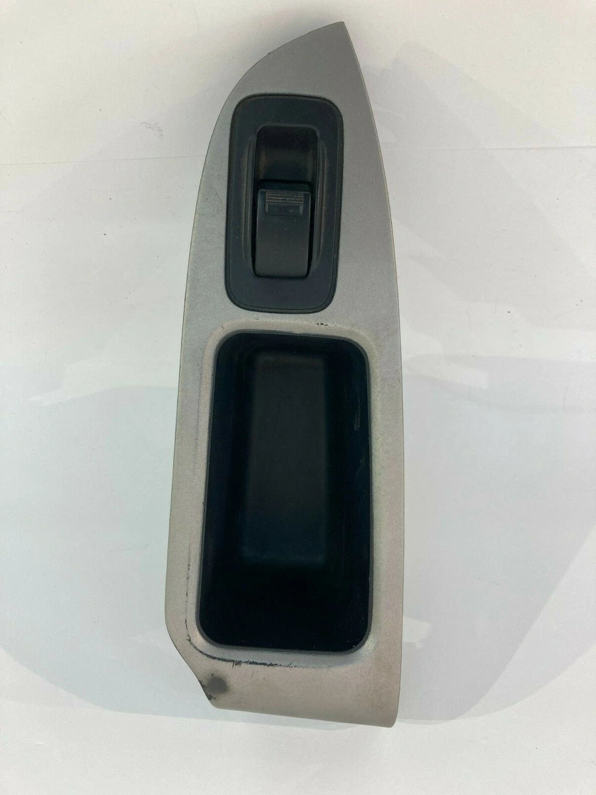 03-05 HONDA PILOT FRONT RIGHT PASSENGER POWER WINDOW SWITCH ASSEMBLY W/ BEZEL