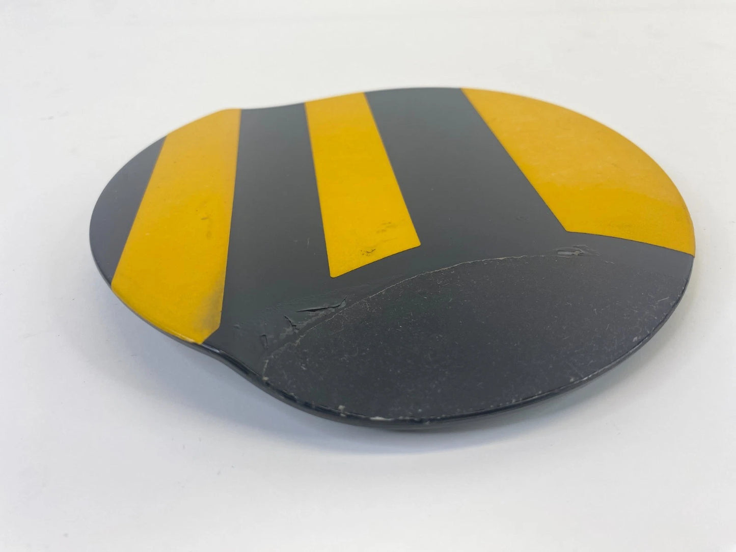 2013-2019 FORD POLICE INTERCEPTOR SEDAN FUEL FILLER DOOR GAS TANK LID COVER OEM