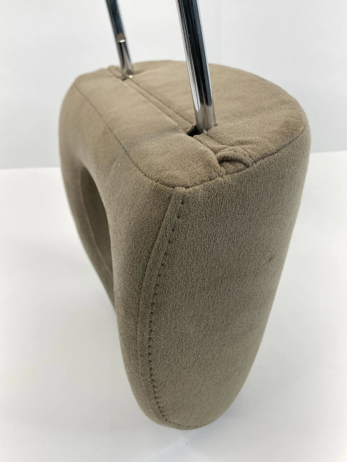 2003 03 HONDA CIVIC SEDAN FRONT RIGHT PASSENGER SIDE SEAT HEADREST HEAD REST