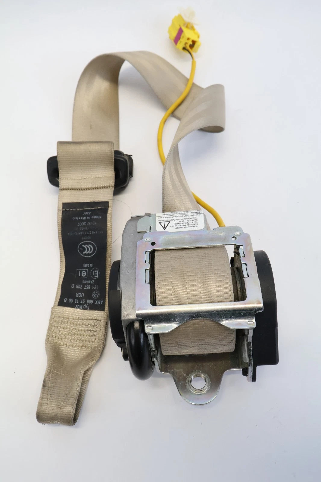 03-10 VOLKSWAGEN BEETLE CONVERTIBLE FRONT RIGHT PASSENGER SEAT BELT 1Y1857706D