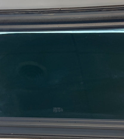 03 04 05 06 Infiniti G35 Sedan Front Pano Sunroof Sun Roof Glass Assembly OEM