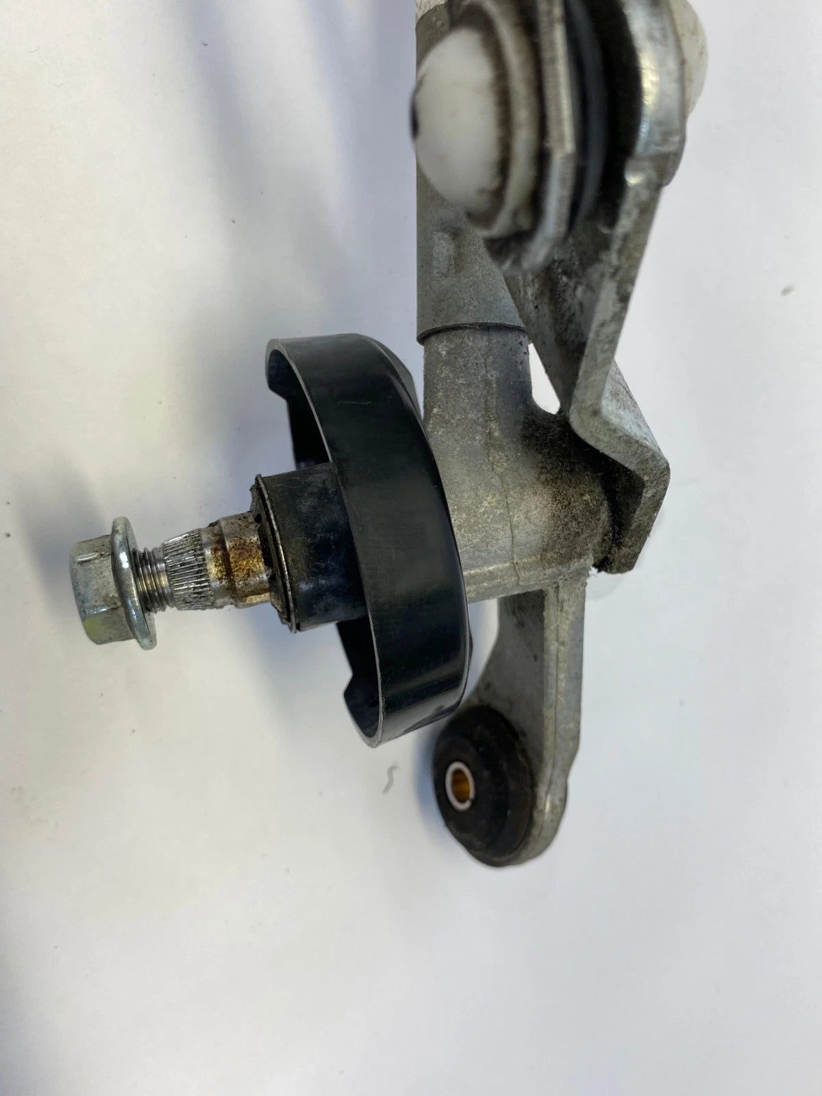 2013-2019 NISSAN SENTRA FRONT WINDSHIELD WIPER MOTOR & LINKAGE 28800-3SG1A OEM