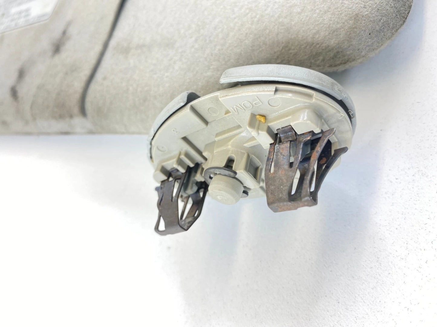 2009 2010 Pontiac Vibe Pair Set Sunvisor Set Sun Visor Shade LH RH OEM