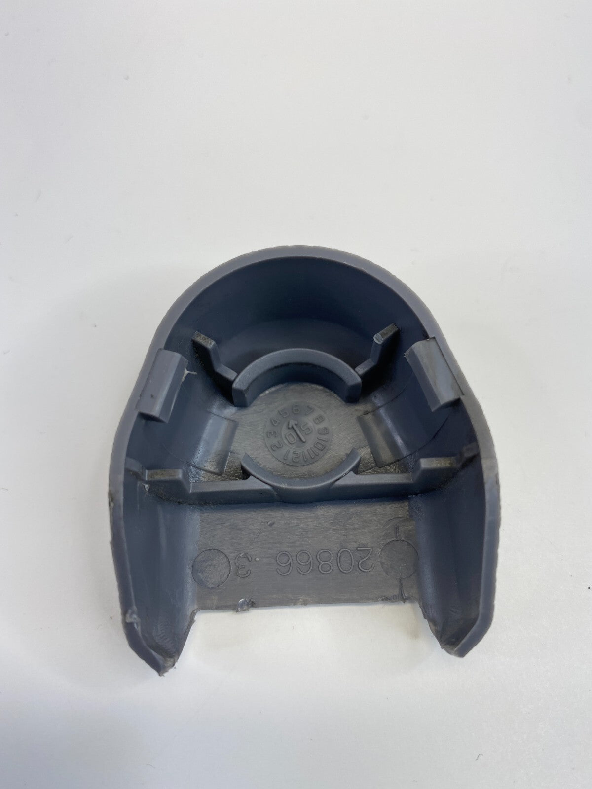 2004 2005 2006 Hyundai Elantra Front Seat Belt Anchor Bolt Cover Trim Cap OEM