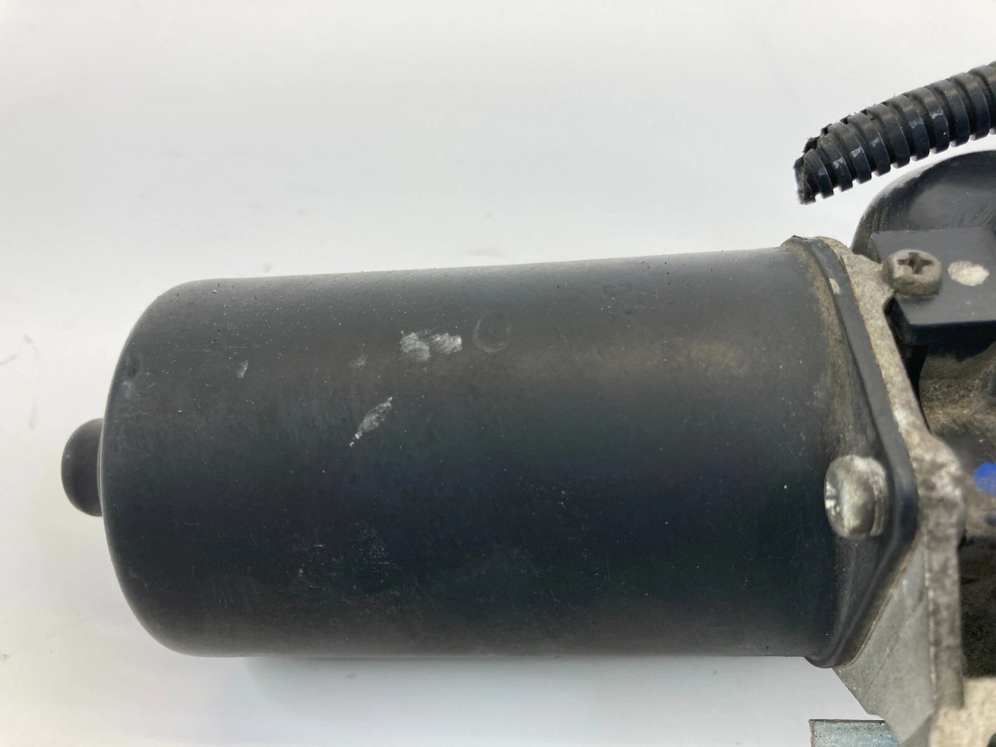 2002 03 04 05 06 2007 SATURN VUE FRONT WINDSHIELD WIPER MOTOR 91498292 OEM
