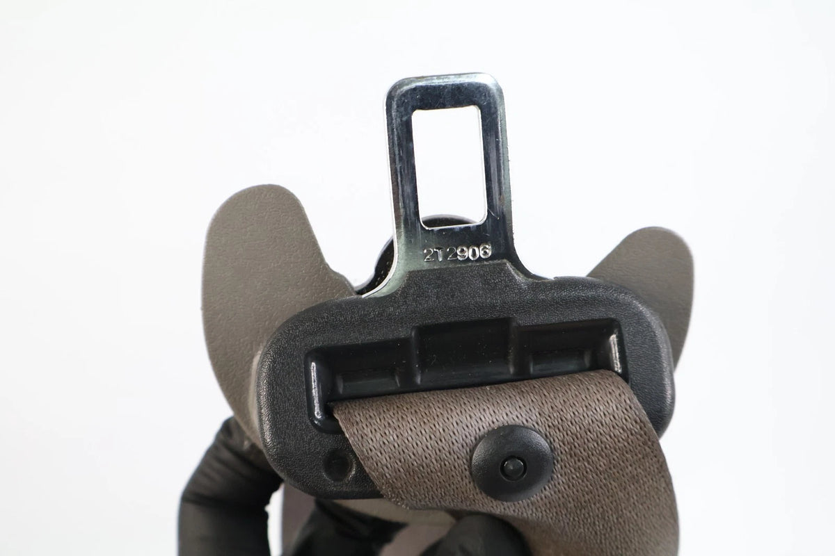 2003-2009 TOYOTA 4RUNNER FRONT LEFT DRIVER SIDE SEAT BELT RETRACTOR LH OEM