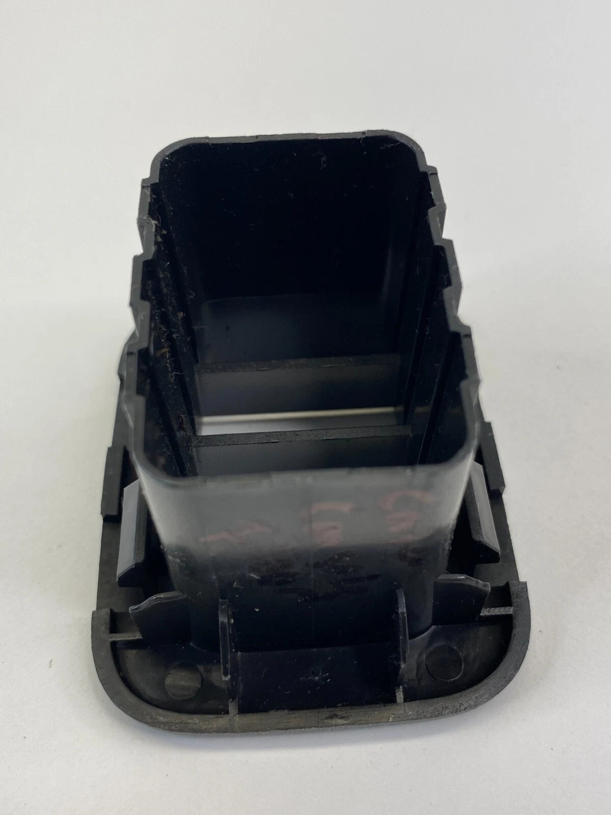 2009-2012 CHEVROLET TRAVERSE FRONT RIGHT DEFROSTER DEFOGGER AIR VENT GRILLE OEM