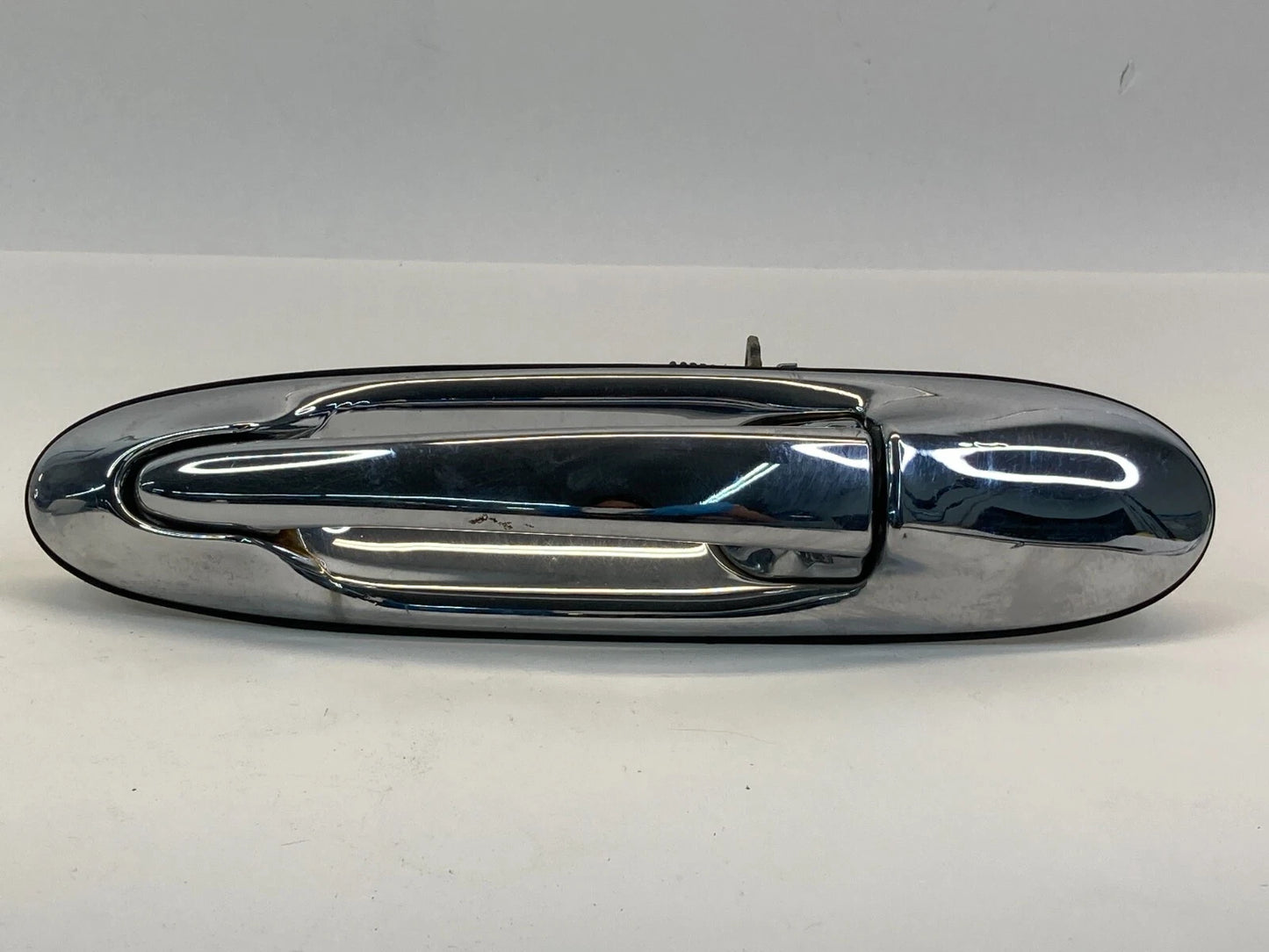 1998-2002 LINCOLN TOWN CAR REAR LEFT EXTERIOR DOOR HANDLE 988-3000-ASM OEM