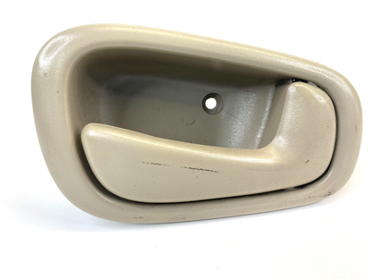 1998-2002 Toyota Corolla Rear Right Side Interior Door Handle 69277-02050 OEM