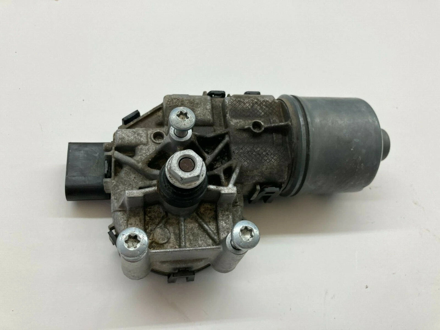 2011-2019 FORD FIESTA SE SEDAN FRONT WINDSHIELD WIPER MOTOR ASSEMBLY OEM