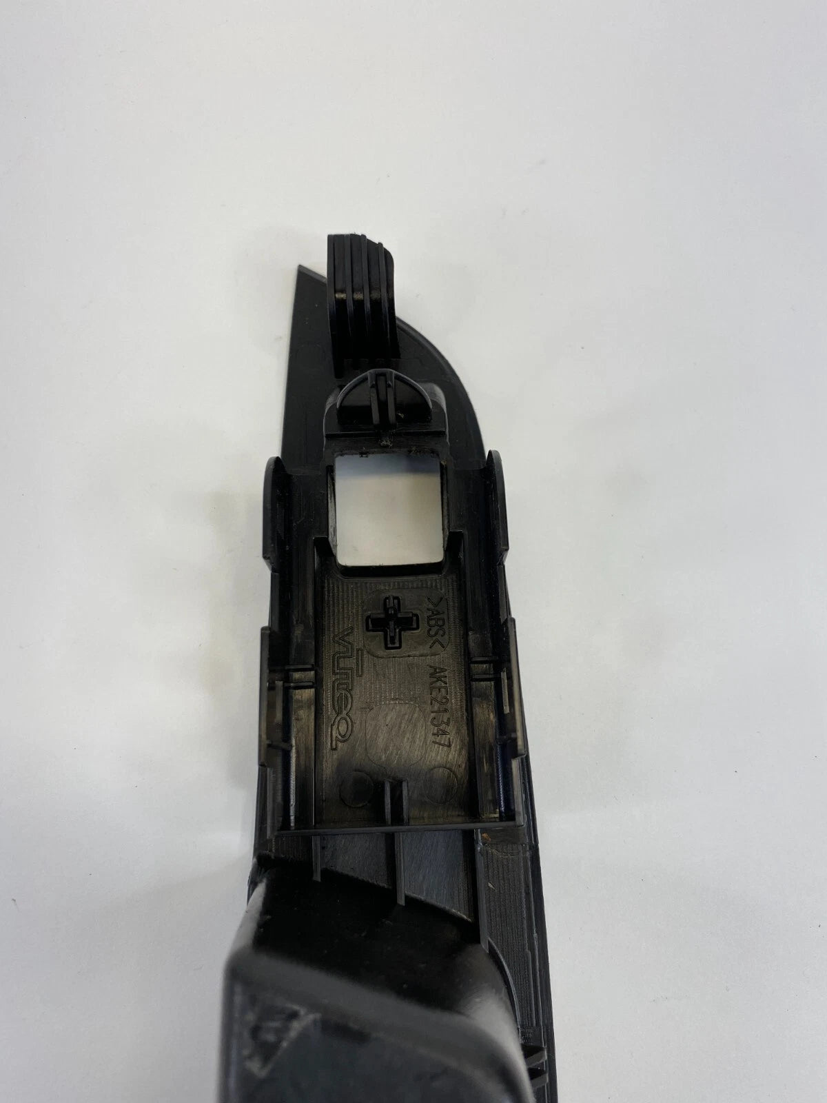 2010-2017 CHEVROLET EQUINOX REAR RIGHT SIDE WINDOW SWITCH TRIM BEZEL AKE21347