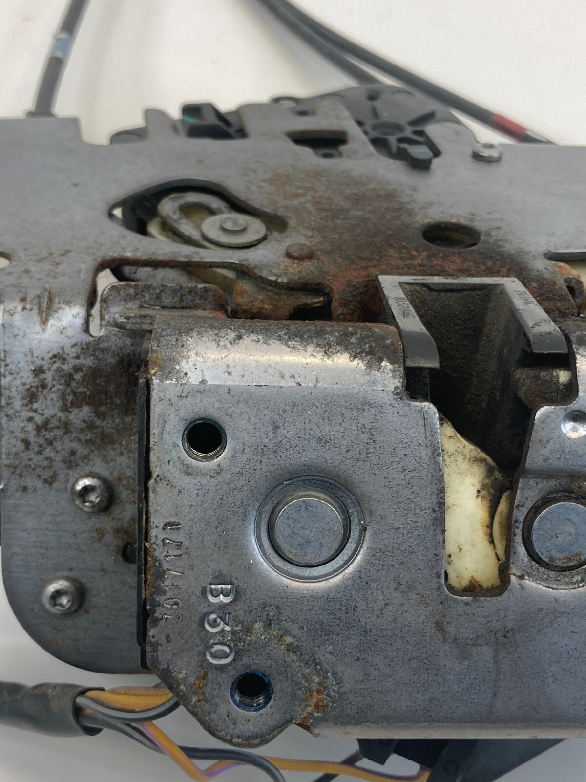 2008-2016 Chrysler Town & Country Rear Left Sliding Door Latch Actuator Motor