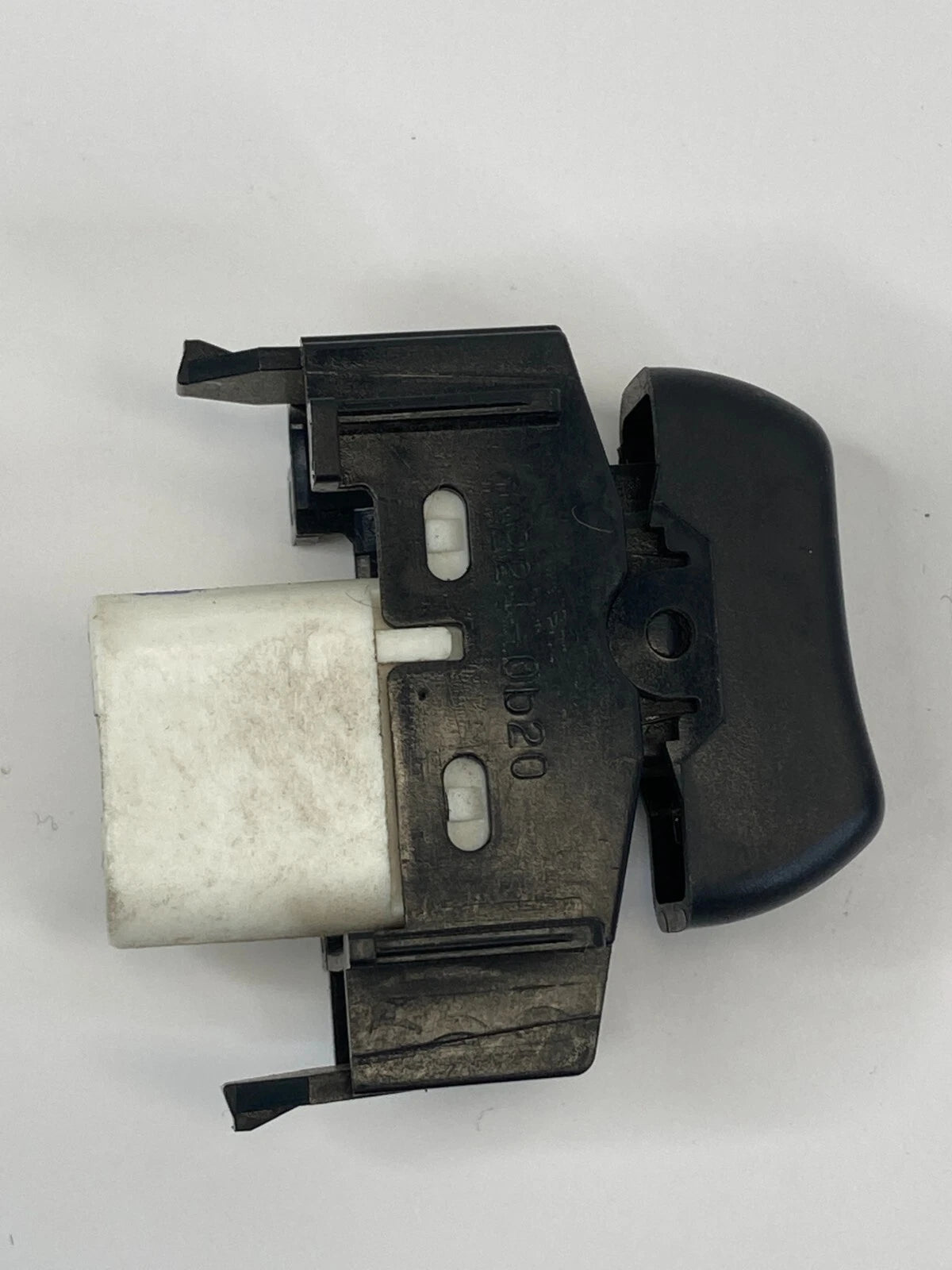 01 02 03 04 TOYOTA HIGHLANDER FRONT RIGHT PASSENGER SIDE DOOR LOCK SWITCH OEM