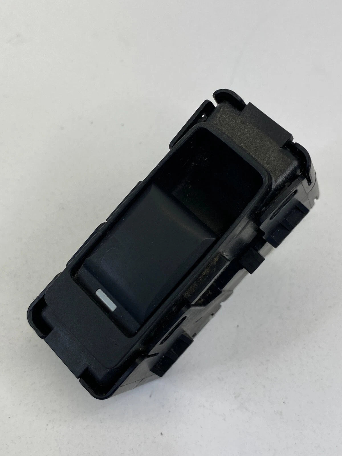 2007-2010 DODGE CHARGER REAR RIGHT SIDE DOOR WINDOW CONTROL SWITCH 4602787AA