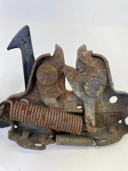 2000 2001 2002 2003 2004 NISSAN XTERRA HOOD LOCK LATCH RELEASE OEM