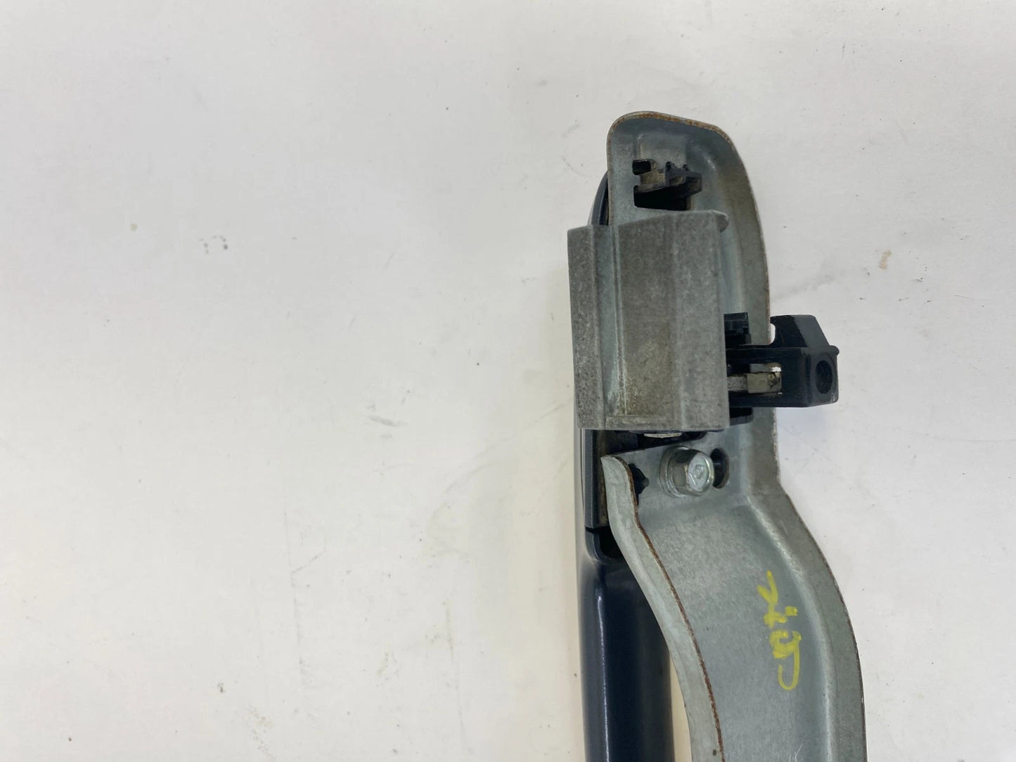 2003-2007 HONDA ACCORD SEDAN REAR RIGHT OUTER DOOR HANDLE GRAPHITE OEM