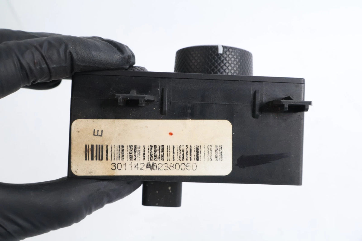 2006-2010 HUMMER H3 04-12 COLORADO CANYON HEADLIGHT FOG LIGHT CONTROL SWITCH
