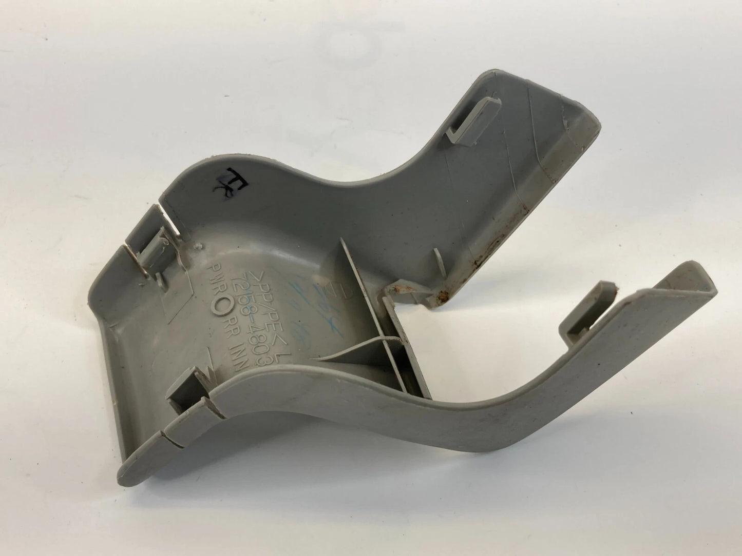 2006-2008 LEXUS RX400H FRONT RIGHT SEAT TRACK INNER COVER TRIM CAP 72158-48030