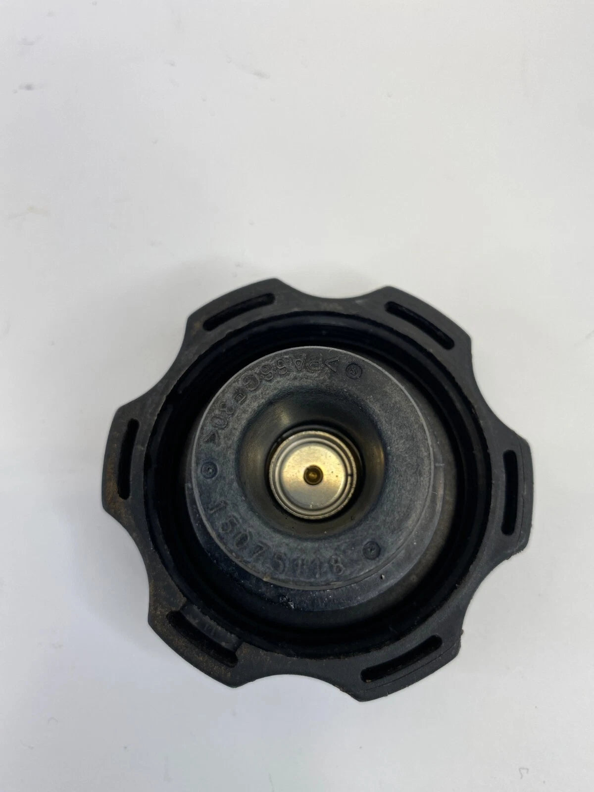 2004-2009 CADILLAC SRX 3.6L ENGINE RADIATOR FLUID COOLANT TANK CAP LID 15075118
