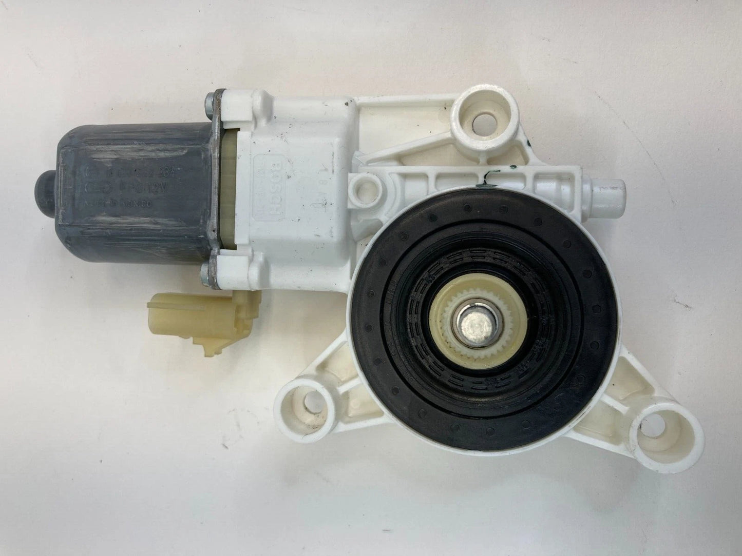 2012-2015 RAM CARGO C/V REAR RIGHT SIDE SLIDING DOOR WINDOW MOTOR 0130822334 OEM