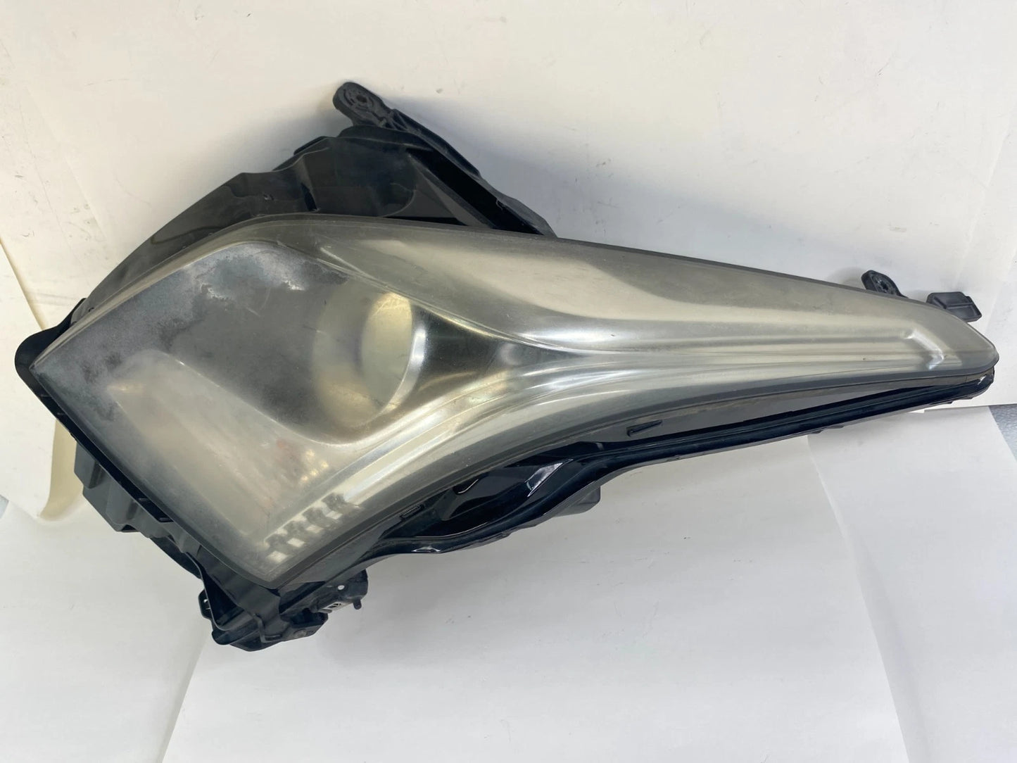 2013-2019 CADILLAC ATS FRONT LEFT SIDE HALOGEN HEADLIGHT HEADLAMP ASSY 23119391