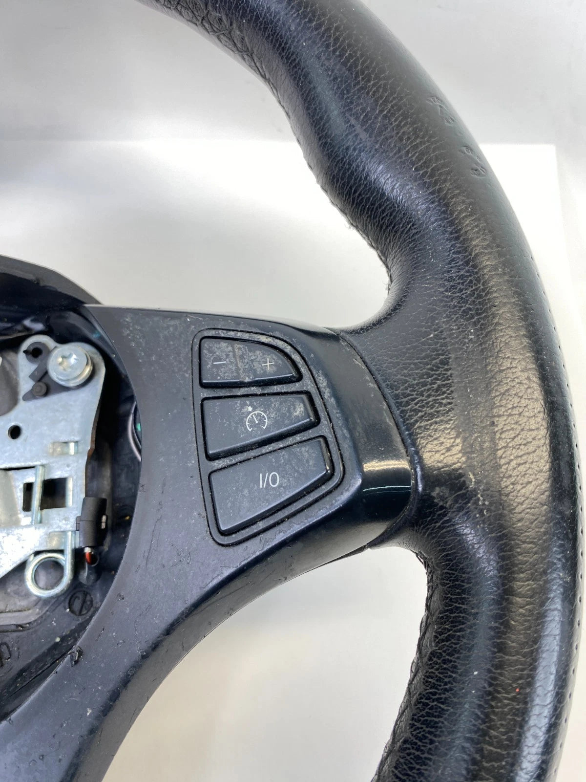 2000-2006 BMW X5 STEERING WHEEL W/ CONTROLS MULTI FUNCTION BUTTONS BLACK OEM