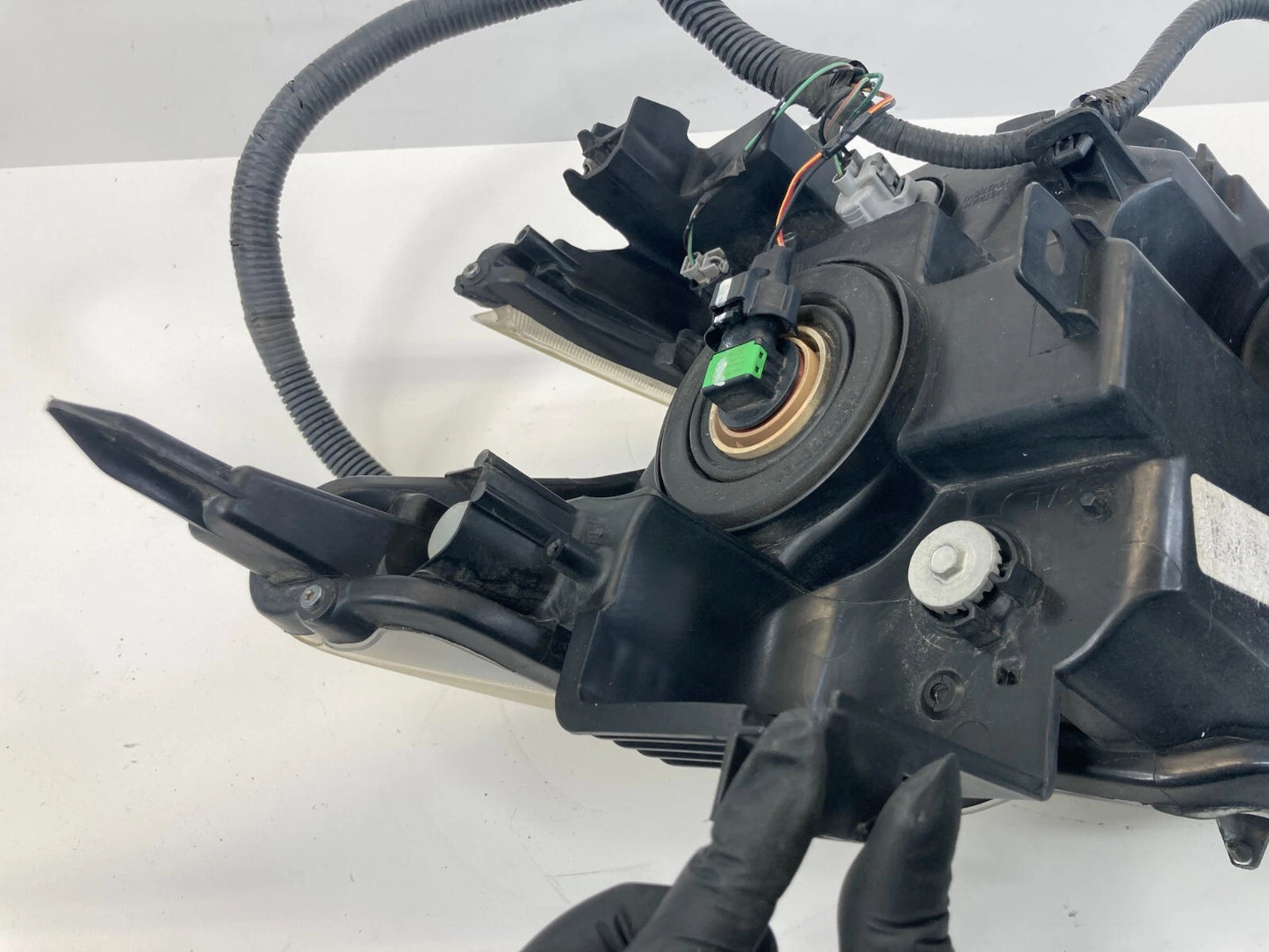 2011-2014 Nissan Maxima Front Right Passenger Side Headlight Headlamp OEM