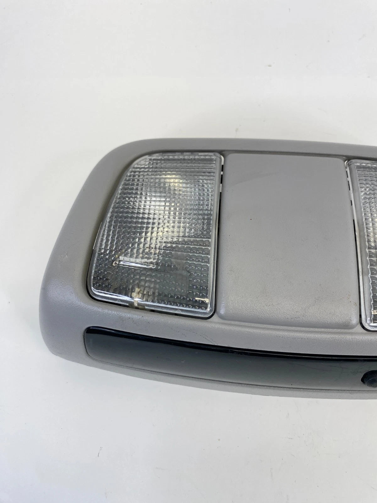 2002-2004 NISSAN XTERRA OVERHEAD DOME LIGHT LAMP MAP 26430-9Z540 OEM