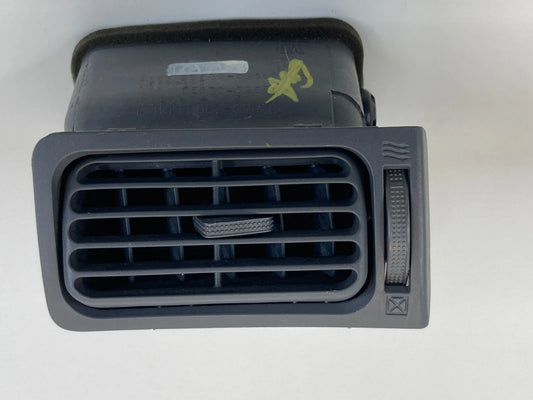 03-08 TOYOTA COROLLA DASH RIGHT AC AIR VENT OUTLET DUCT GRILLE 55670-02060 OEM