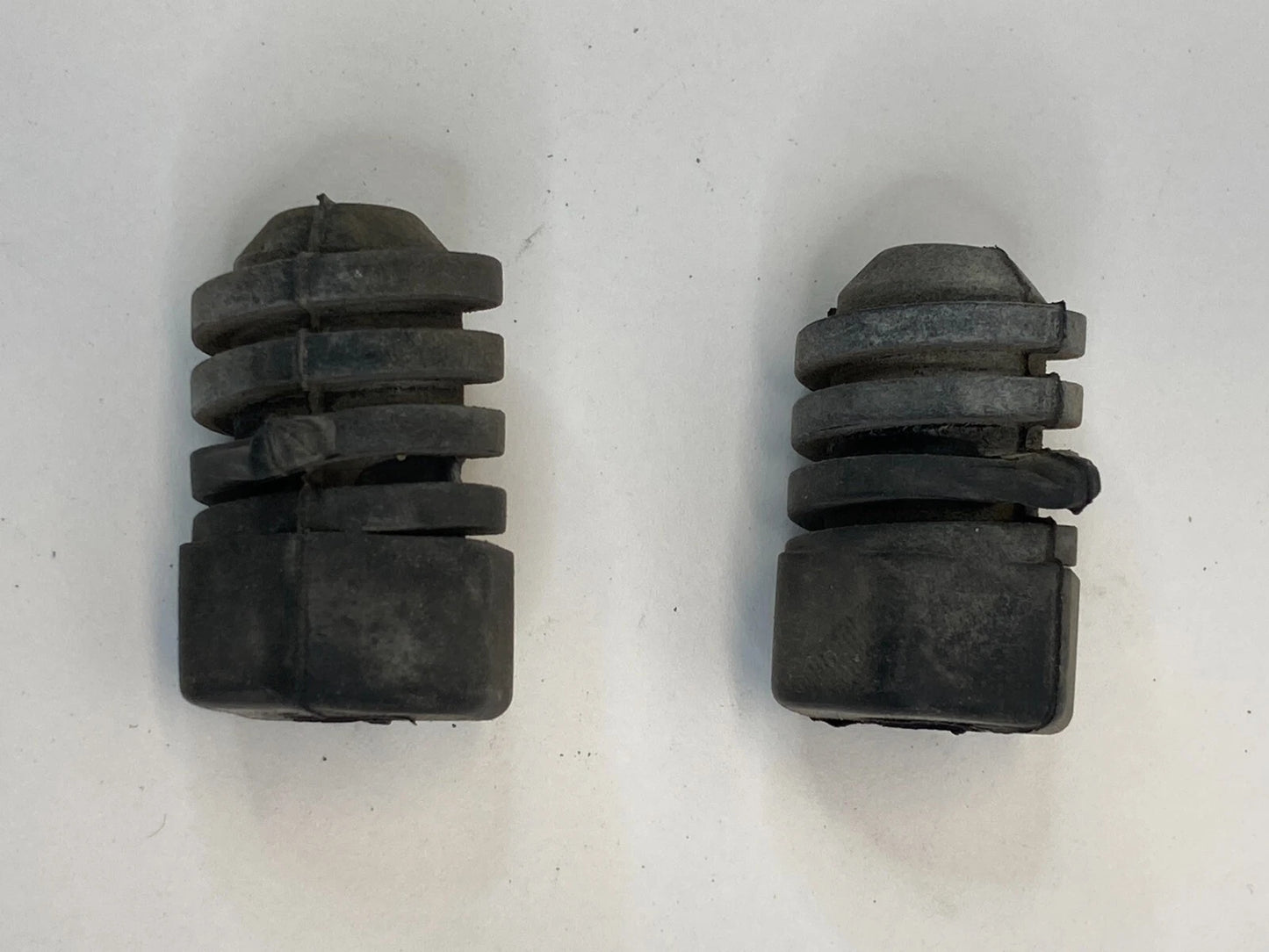2006-2012 FORD FUSION HOOD OUTER RUBBER CUSHION DAMPER STOPPER BUMPER SET PAIR