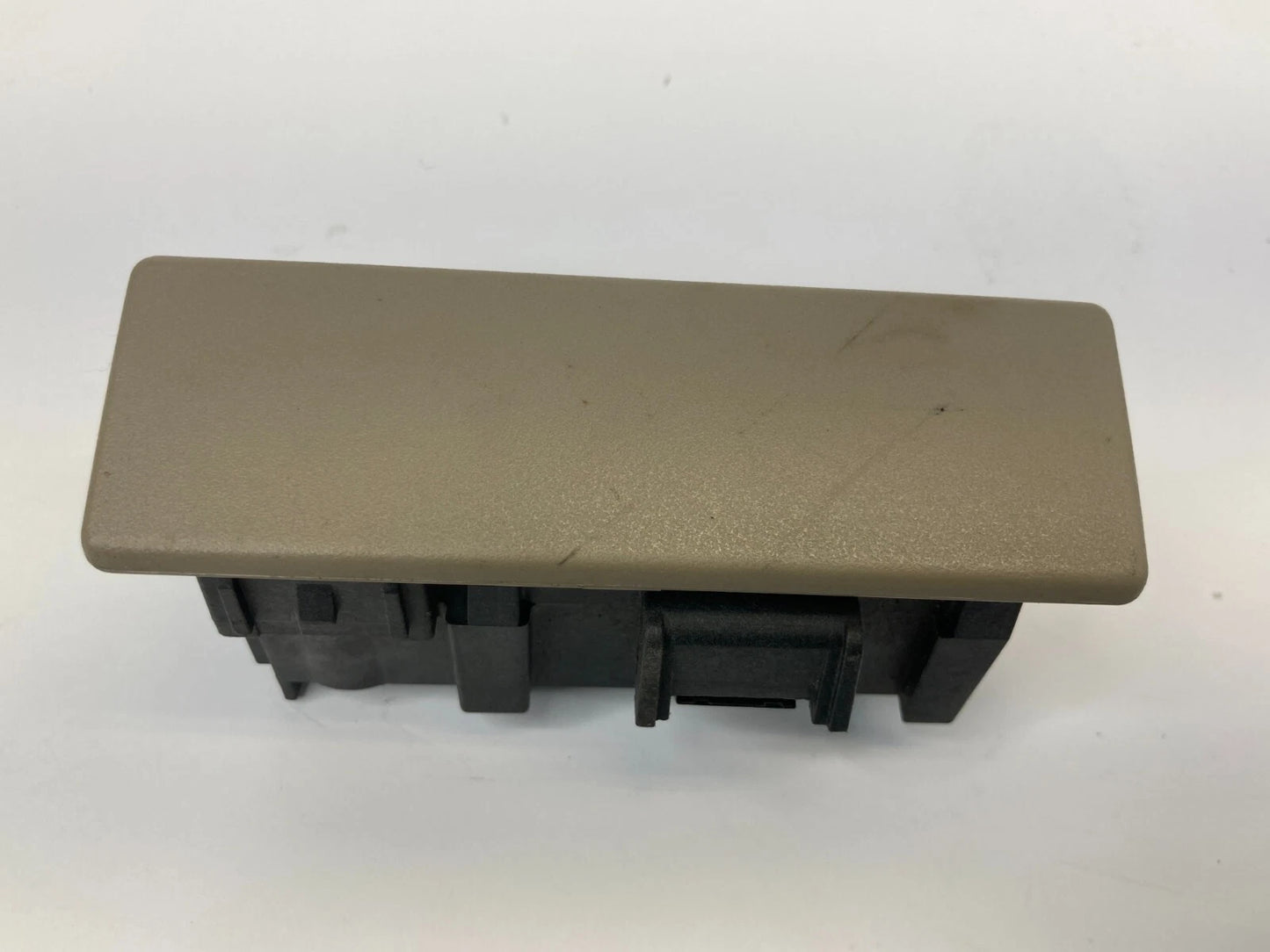 2007 2008 2009 DODGE CALIBER GLOVE BOX COMPARTMENT LOCK LATCH HANDLE