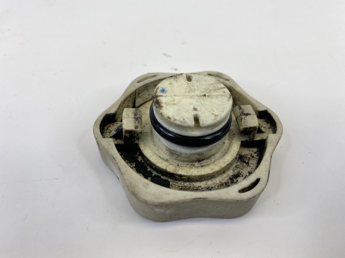 1999-2012 Mitsubishi Galant Power Steering Fluid Reservoir Bottle Tank Cover Cap