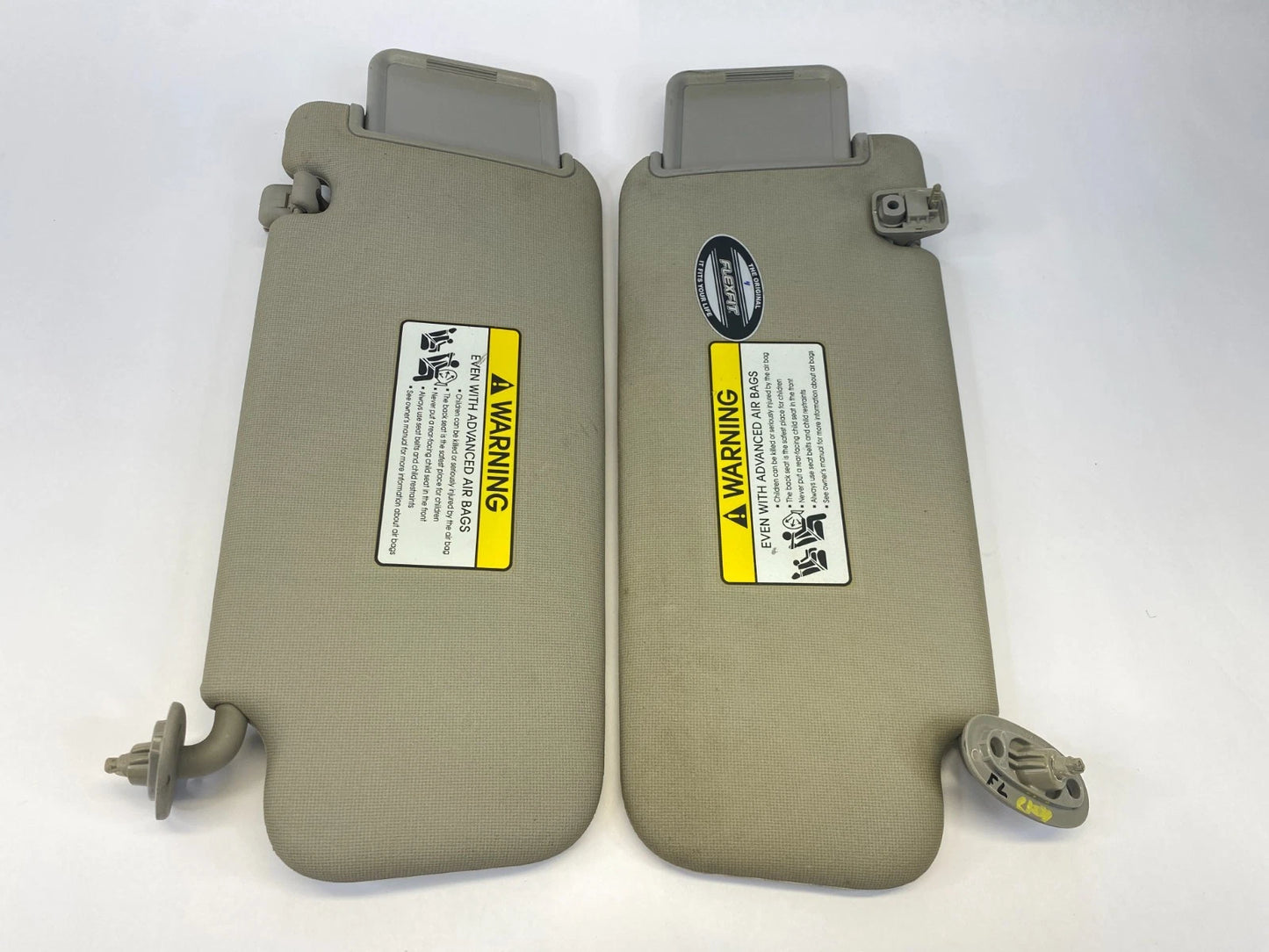 2010-2013 KIA FORTE FRONT LEFT AND RIGHT SUNVISOR SHADE MIRROR PAIR SET OEM