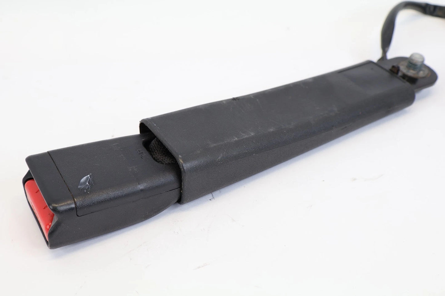 2011-2013 JEEP GRAND CHEROKEE FRONT LEFT DRIVER SEAT BELT BUCKLE 2434320 OEM