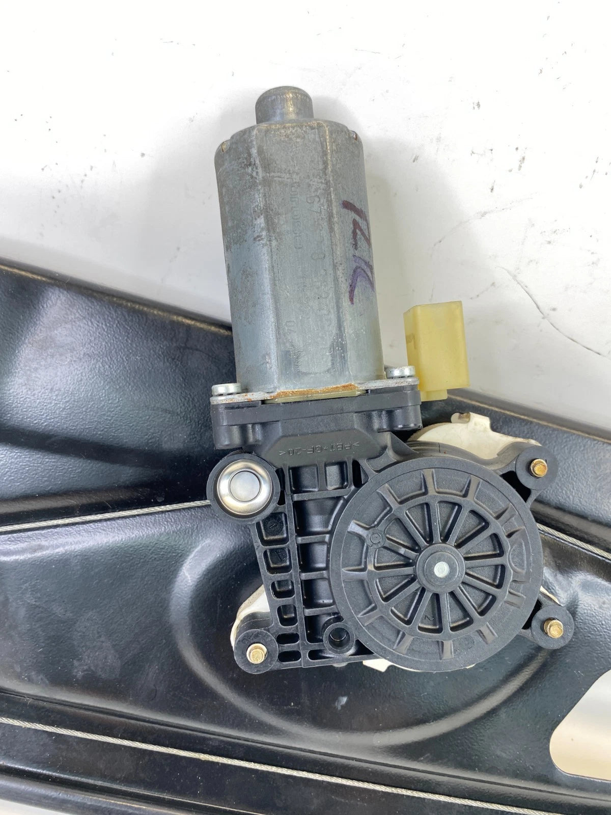 2003-2009 RANGE ROVER REAR RIGHT RR POWER WINDOW REGULATOR MOTOR CVH000041 OEM