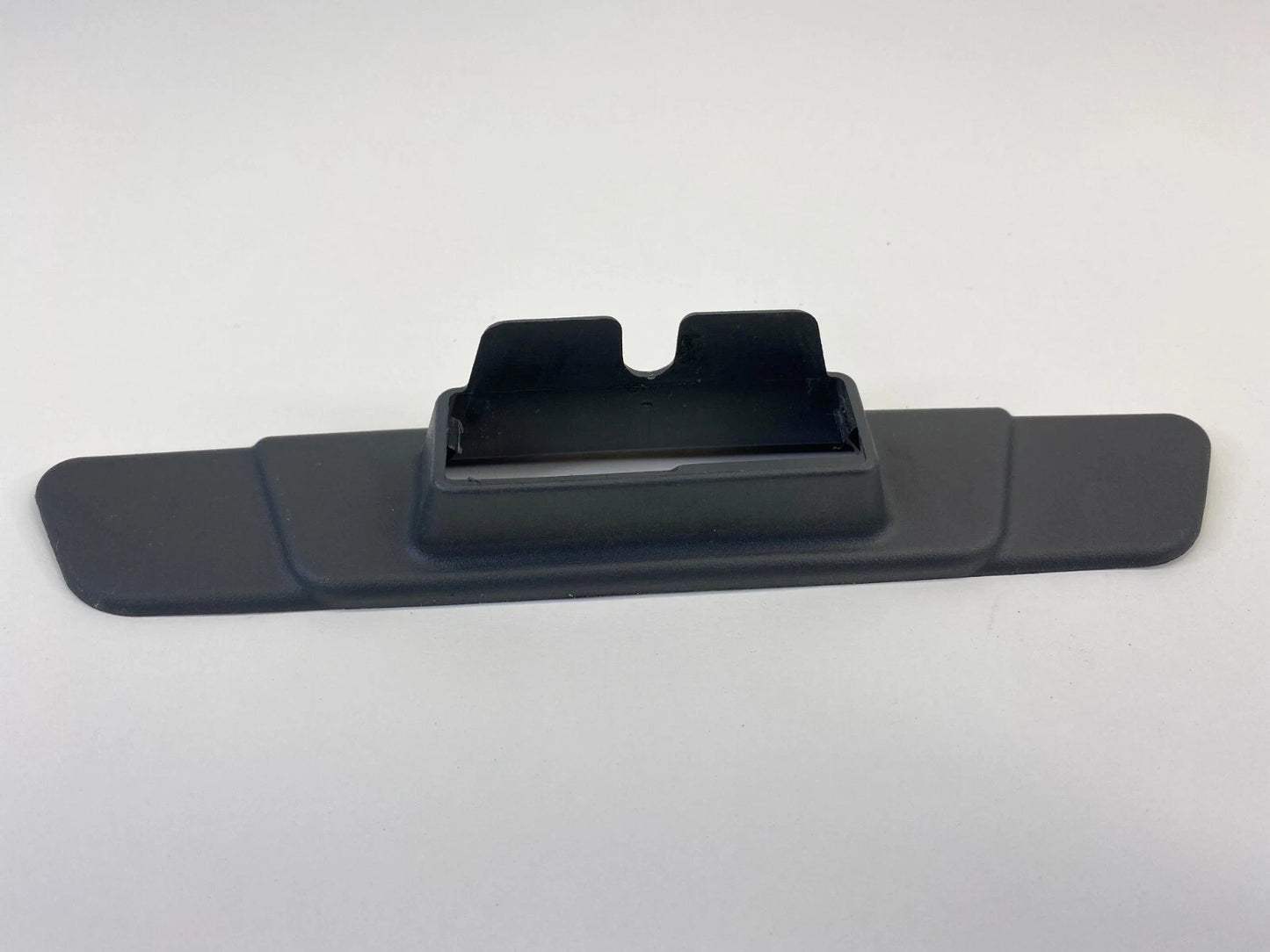 2003 2004 SAAB 9-3 REAR LICENSE PLATE LIGHT COVER DECK LID FINISH PANEL 12787319